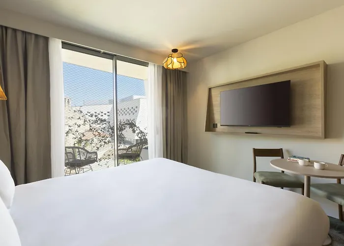 Mercure Nimes Centre Arenes