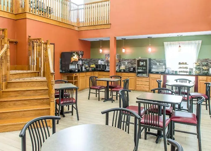 Quality Inn & Suites Columbus West - Hilliard