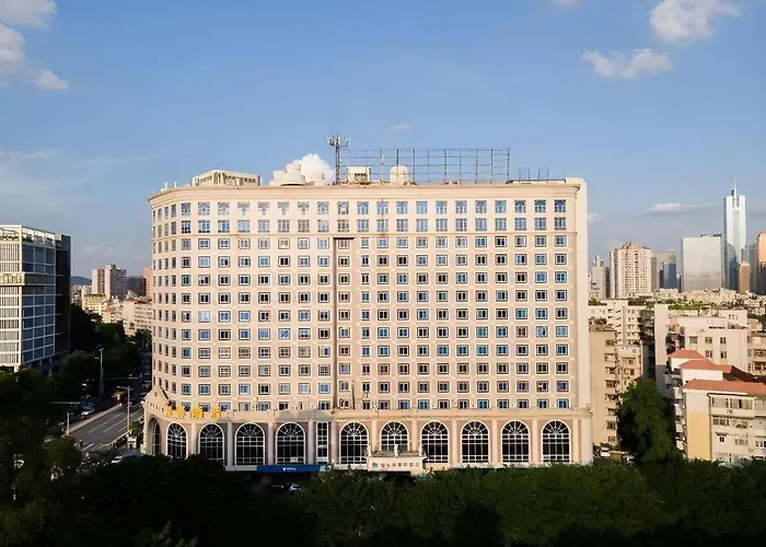 Vienna Classic Hotel Guangzhou Shaheding Metro Station