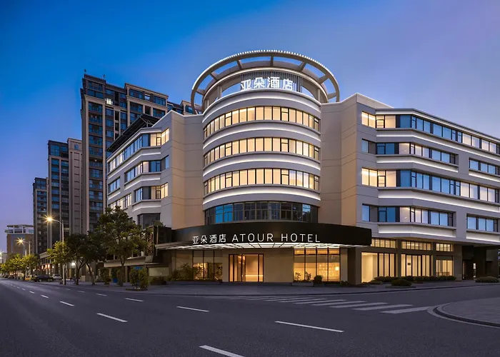 Shantou Railway Station Huangshan Road Atour Hotel