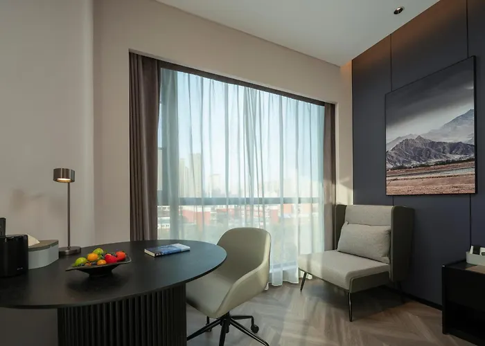 Atour Hotel, Longmen Avenue, Longmen Station, Luoyang