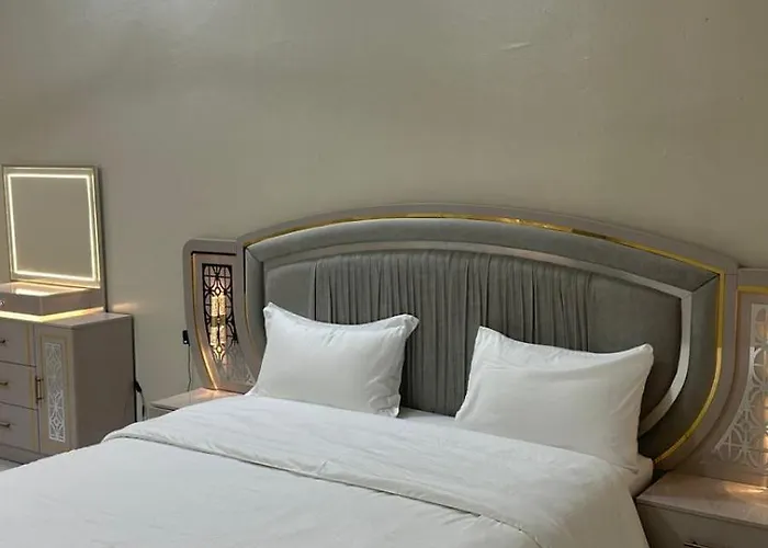 Reef Sinaw Apartments