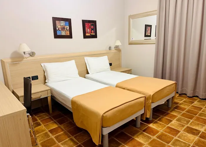 HOTEL Monte Cimone