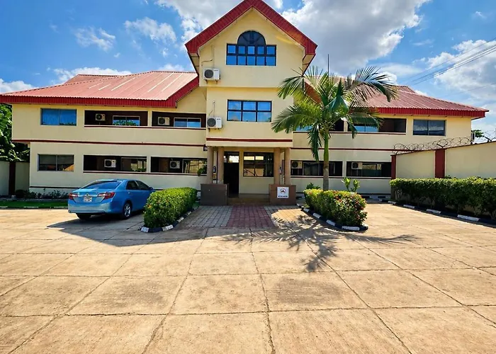 Royalbirds Motel