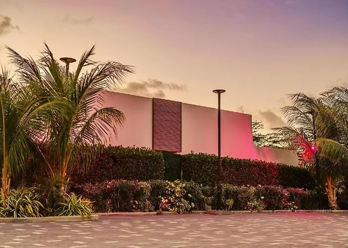 Privada Stays - Private Pools & Colorful-Chic Boutique Hotel