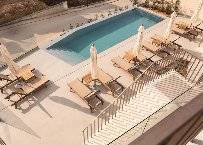 Sunstar Suites