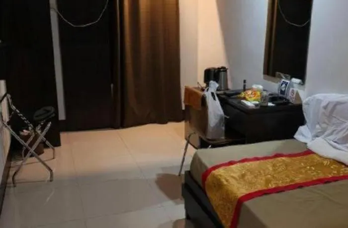 Grand Astoria Hotel