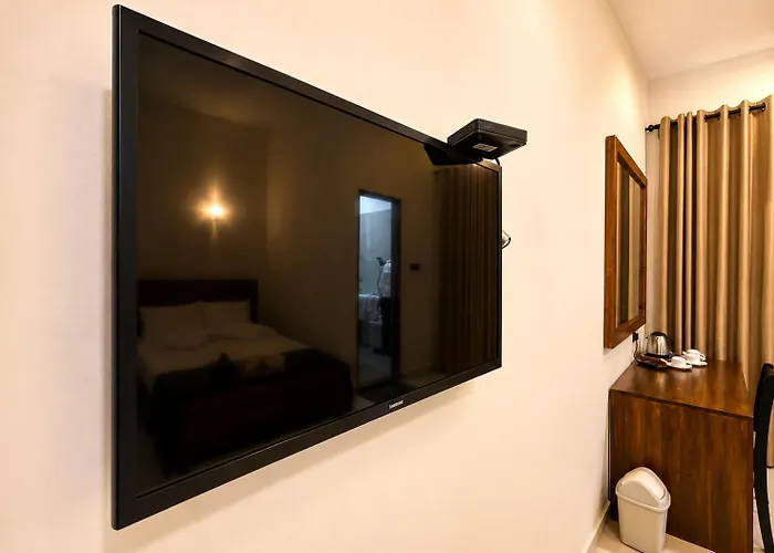 Araliya Hotel