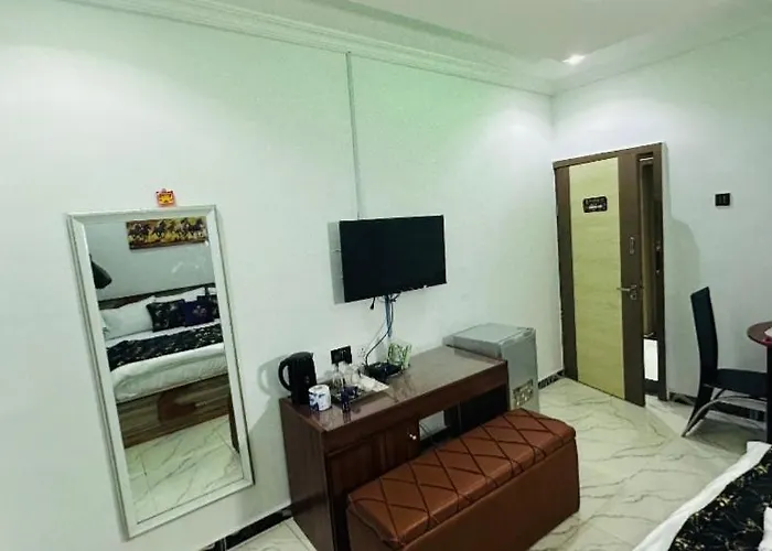 Pandorax Hotel Oluku
