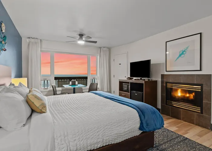 Sunset Haven Oceanfront Hotel