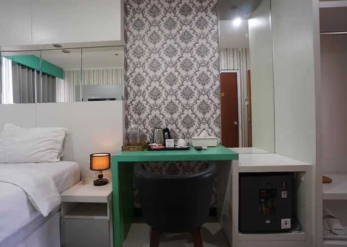 Townhouse Oak Hotel Damar Kurung
