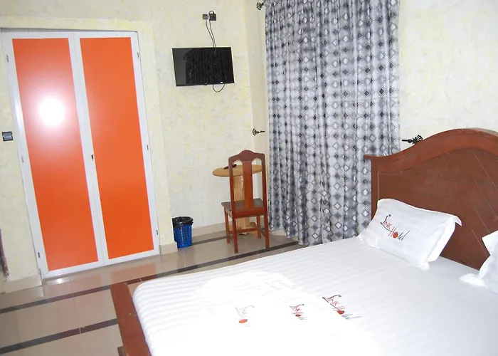 Link Hotel