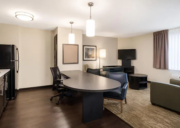 Blue Way Inn & Suites Extended Stay Bloomington Airport - Minneapolis
