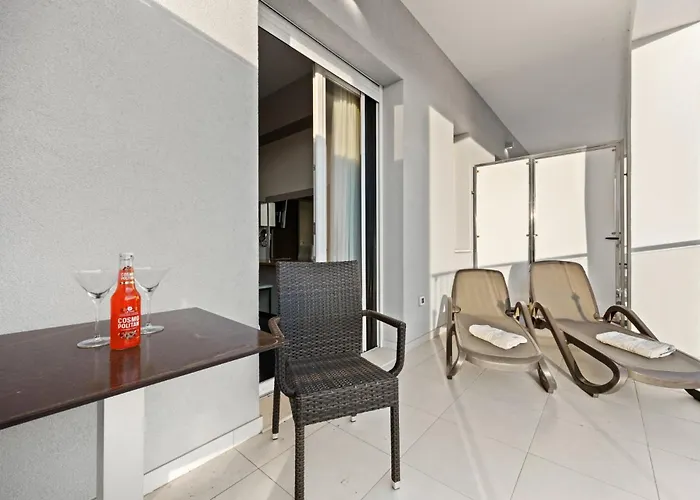 Modern Rooms Villa Oasiss