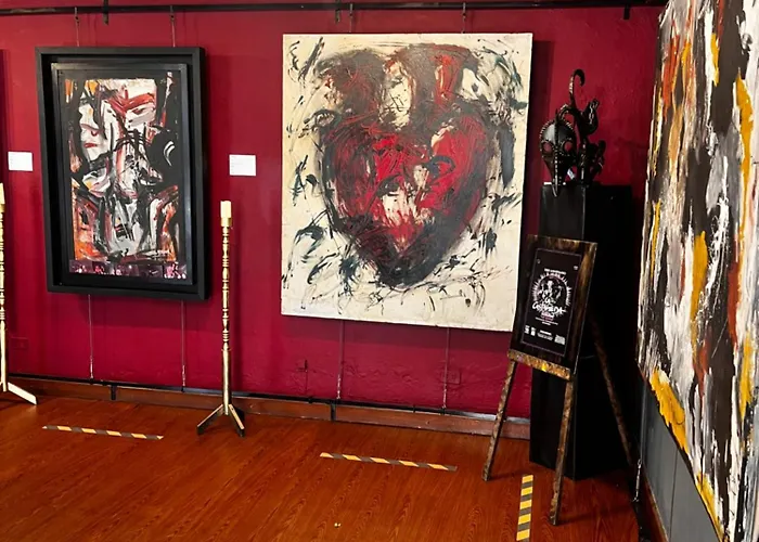 Art Gallery Suite & Coffee