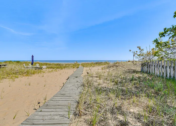 Beachfront Lake Huron Home! Hike, Tube & Unwind