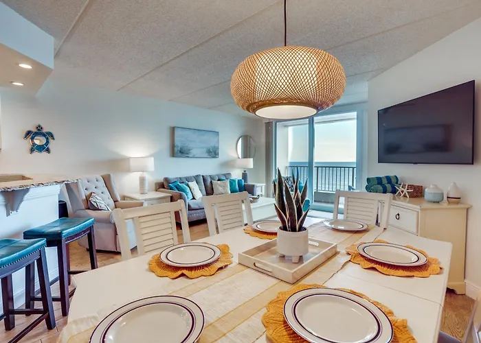 Unwind Poolside, Walk To Shore! Ponce Inlet Escape