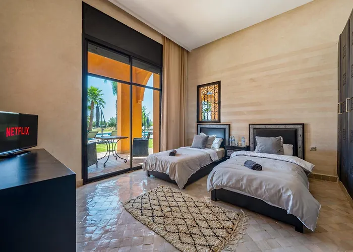 Exclusive Marrakech Palace Villa 6 Luxury Suites, Private Pool, Full Privacy, Breakfast