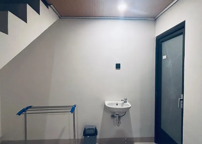 Kelingking Ega Homestay