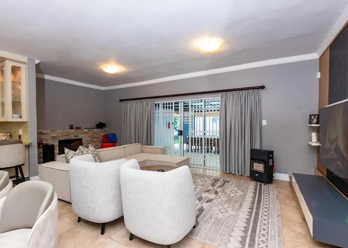 Summerstrand Luxe Villa