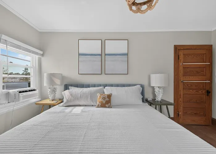 Oceanfront Retreat On Goochs Beach 7 Bedrooms