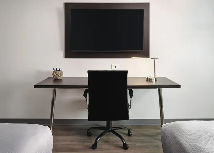 Stayapt Suites Hampton