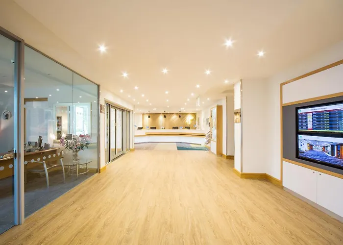 Holiday Inn London - Gatwick Airport By Ihg