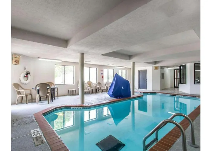 The Douillet By Demeure Hotels