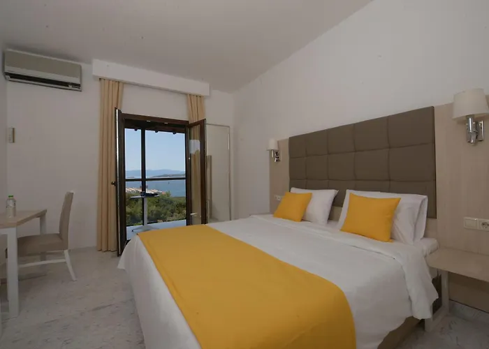 Aristoteles Holiday Hotel And Spa