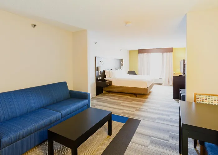 Holiday Inn Express & Suites Shelbyville By Ihg