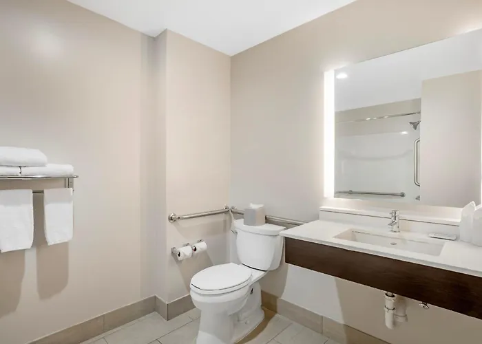 Holiday Inn Express Hotel & Suites Newton Sparta By Ihg