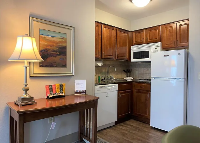 Staybridge Suites Milwaukee West-Oconomowoc By Ihg