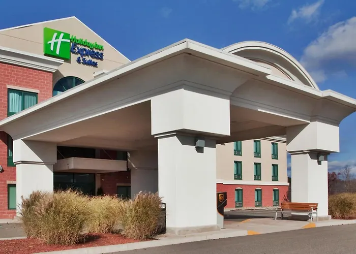 Holiday Inn Express Hotel & Suites Drums-Hazelton By Ihg