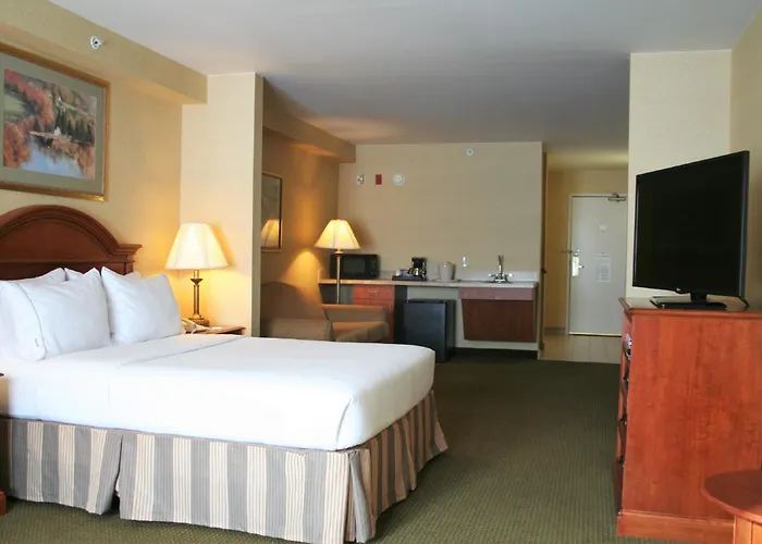 Holiday Inn Express Hotel & Suites Drums-Hazelton By Ihg