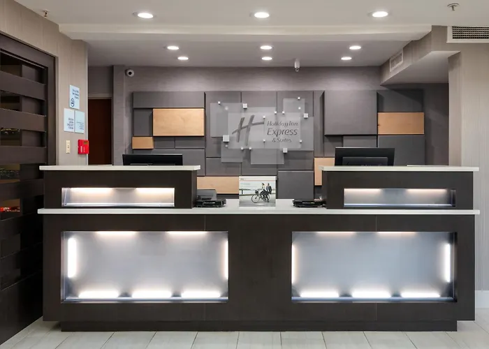 Holiday Inn Express & Suites Milton East I-10 By Ihg