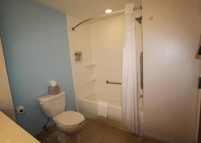 Holiday Inn Express Hotel & Suites Charleston - North By Ihg