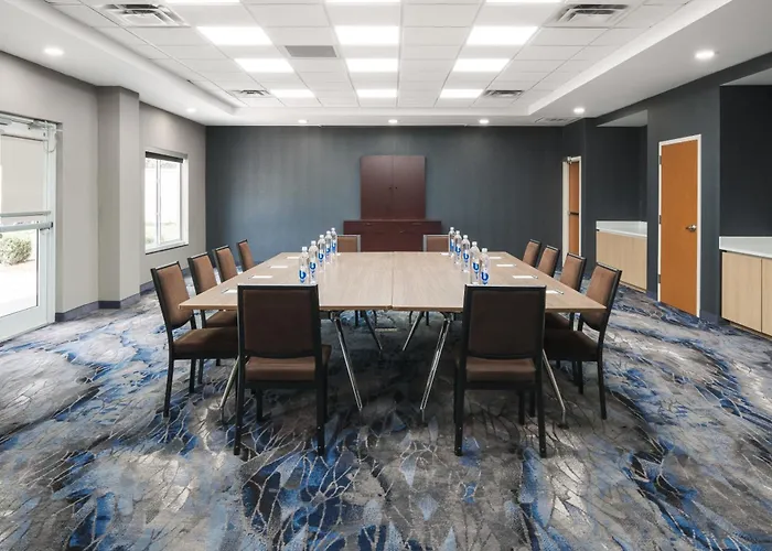 Fairfield Inn And Suites Cleveland