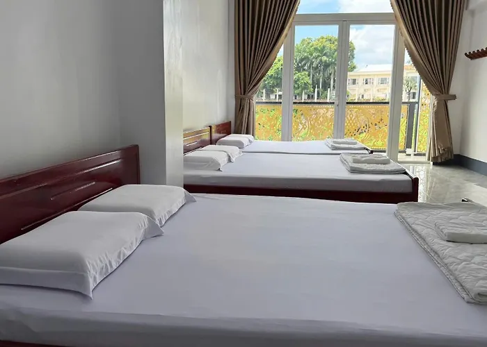 Ha Tien Hanh Phuc Hotel