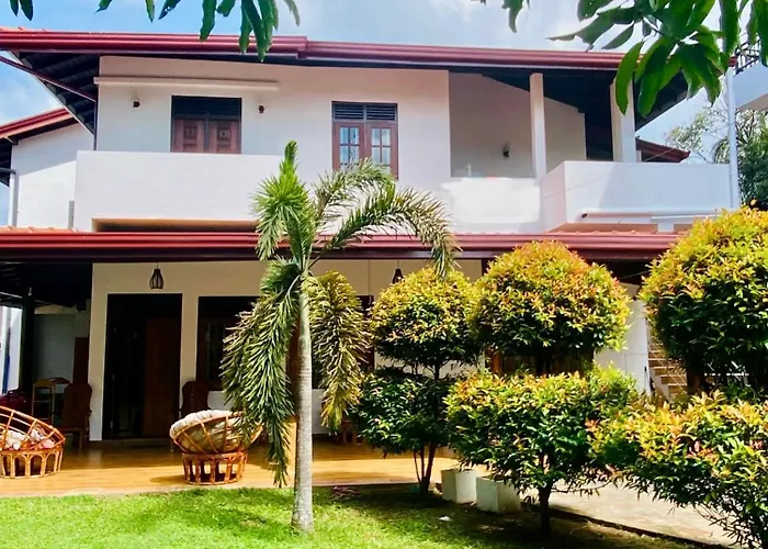 Mama'S Palace Hiriketiya