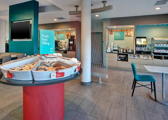 Avid Hotels - Detroit - Warren By Ihg