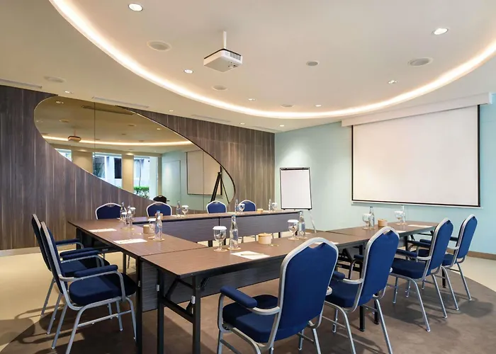 Grand Mercure Bali Seminyak