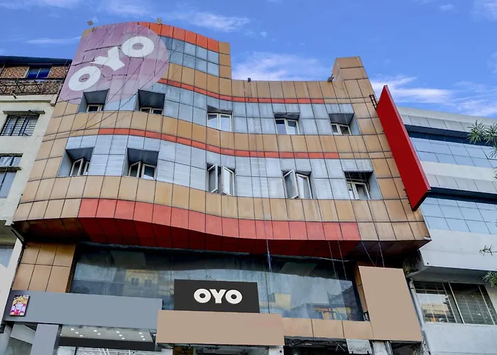 Oyo Flagship 81248 Hotel Satya Vilas