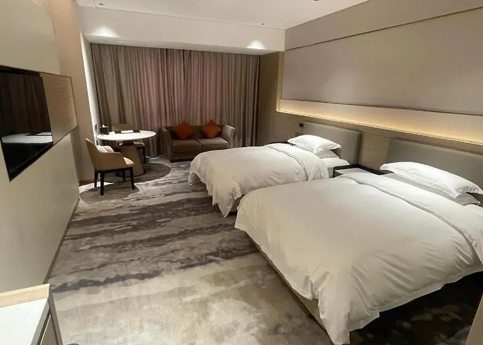 Zhangjiagang Guomao Hotel