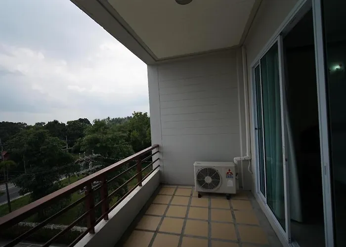 Sea Mountain Khanom Hotel