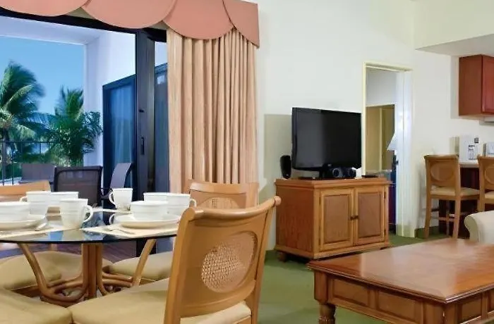 Wyndham Royal Sea Cliff Resort