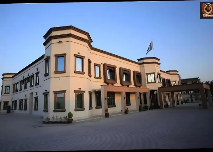 Midway Hotel Sadiqabad Ryk