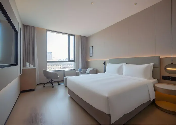 Holiday Inn Express Shanghai On The Bund By Ihg