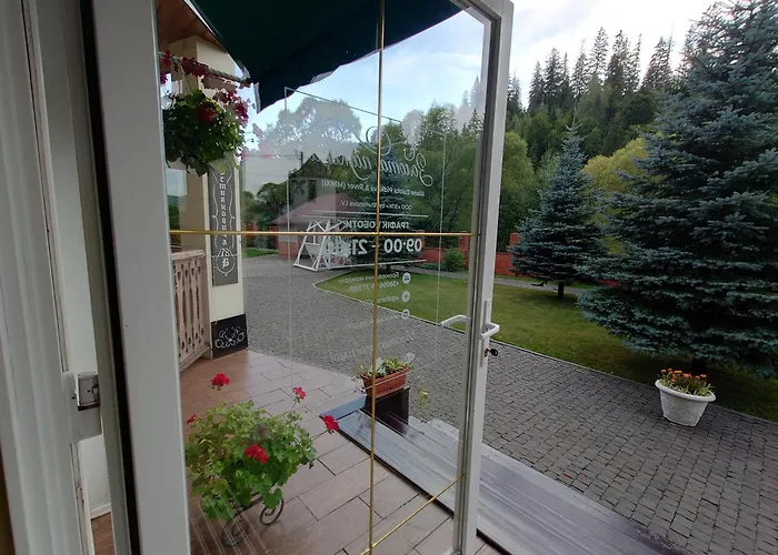 Chalet Zolota Pidkova&River 1