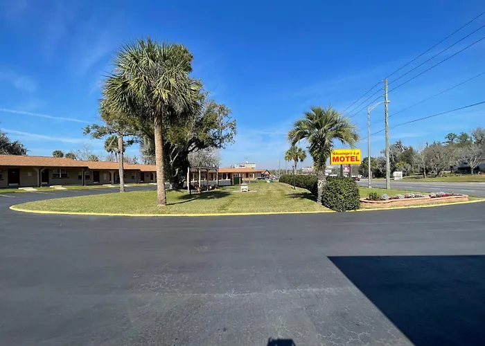 Shangri La Motel