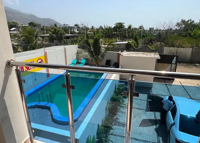 Darlouis Hotel
